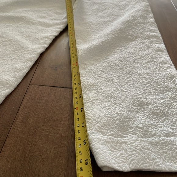 4 Club Monaco Cotton Capri Pants -white - Picture 8 of 10